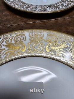 10 Piece WEDGWOOD Bone China FLORENTINE GOLD Dragons on White Place Setting