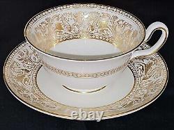 10 Piece WEDGWOOD Bone China FLORENTINE GOLD Dragons on White Place Setting