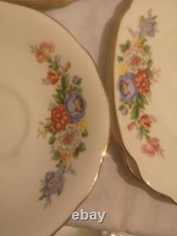 1950s Windsor China Floral and Gold 21 Piece Tea Set Cups&Saucers Milk&Sugar