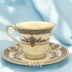 1979 Minton PERSIAN ROSE Set of 4 CUPS & SAUCERS Gold Trim Bone China England