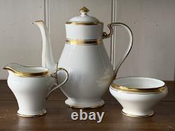 24pcs Aynsley Elizabeth 7947 Gold Encrusted Laurel Demitasse Coffee Set for Ten