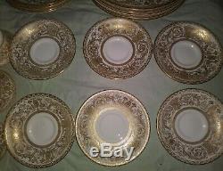 29 ROYAL WORCESTER EMBASSY White Gold PLATES CUPS SAUCER DINNER PLACE SETTING