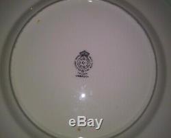 29 ROYAL WORCESTER EMBASSY White Gold PLATES CUPS SAUCER DINNER PLACE SETTING