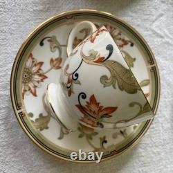 2x Wedgwood Oberon Tea Cups & Saucers pale sage green border, floral vines, gold