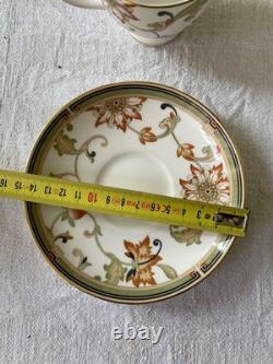 2x Wedgwood Oberon Tea Cups & Saucers pale sage green border, floral vines, gold