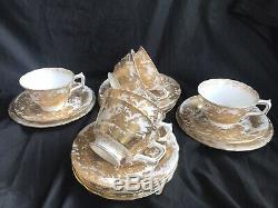 6 X Royal Crown Derby Aves Gold. Tea cup, saucer & Side plate