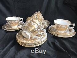 6 X Royal Crown Derby Aves Gold. Tea cup, saucer & Side plate