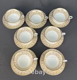 7 Wedgwood FLORENTINE GOLD Cups + Saucers with Dragons in White MINT