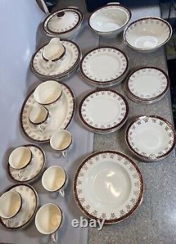 Alfred Meakin Vintage dinner plates Cups Saucer Tureen Soup Bowl Cream Gravy jug