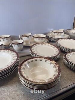 Alfred Meakin Vintage dinner plates Cups Saucer Tureen Soup Bowl Cream Gravy jug