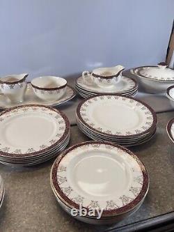 Alfred Meakin Vintage dinner plates Cups Saucer Tureen Soup Bowl Cream Gravy jug
