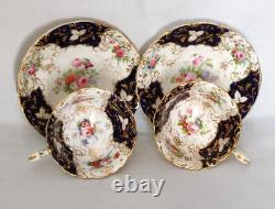 Antique Coalport 2 cups and 2 saucers in the Adelaide shape (c. 1820)