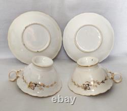 Antique Coalport 2 cups and 2 saucers in the Adelaide shape (c. 1820)