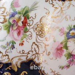 Antique Coalport 2 cups and 2 saucers in the Adelaide shape (c. 1820)