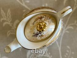 Antique Wedgwood Teapot, Teacups Saucers Sugar Pot & Jug. Opulent Gold CAIRO