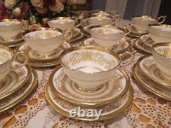 Aynsley Imperial Gold 36 pcs tea set. Excellent condition