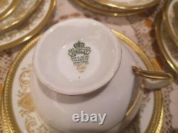 Aynsley Imperial Gold 36 pcs tea set. Excellent condition