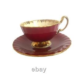 Aynsley Signed Red Gold Filigree Scalloped Edge Cabbage Rose Footed Teacup Sauce