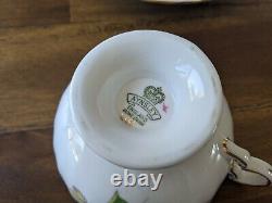 Aynsley Three Large Roses Red Pink Yellow Gold Ribbed Teacup Tea Cup saucer
