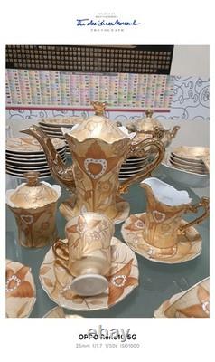 Beautiful 24K gold plated Yamasen fine porcelain dinner & coffee set