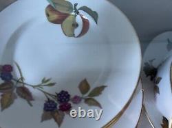 China Royal Worcester Evesham gold edge dinner plates plum and peach