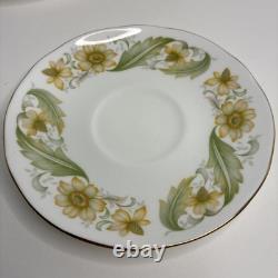 Duchess Bone China 19 Piece Dinner/Tea Service Greensleeves Design Vintage