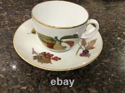 Evesham Gold Rimmed Tea Cup & Saucer Set Royal Worcester Fine Porcelain 12 sets