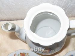 Hutschenreuther Coffee Cups + Saucers + Cake Plates Gold/Flower Decor 12 Piece