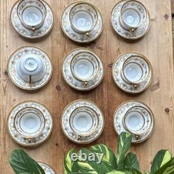 Hutschenreuther Selb Bavaria Porcelain Teacup/ Saucer 18 pc Set White/Gold Decor