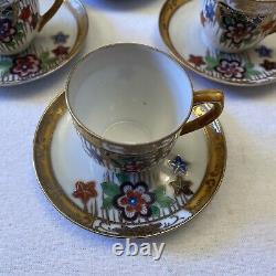 Japanese Export Porcelain China 4 Cups and Saucers. Floral /Gold Ribbon Rim