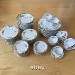 Japanese Porcelain Floral Gold Trim Dinner Set Plates Bowls Cups Saucers