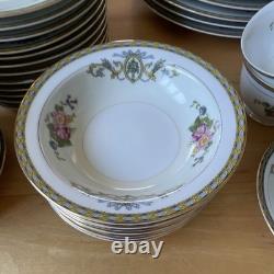 Japanese Porcelain Floral Gold Trim Dinner Set Plates Bowls Cups Saucers