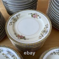 Japanese Porcelain Floral Gold Trim Dinner Set Plates Bowls Cups Saucers
