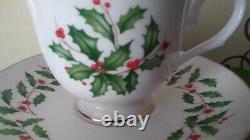 Lenox Holiday Set Of Four (4) White Gold Tea Cup & Saucer NEW