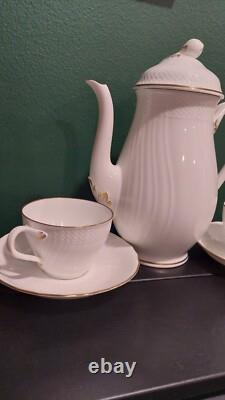 Louisenburg Gold VILLEROY & BOCH white and gold coffee set pot two cups saucers