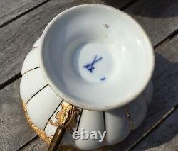 Meissen 24K Gold Leaf Encrusted White Porcelain Cup & Saucer Set Germany 3h