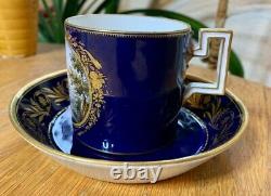 Meissen Große Tasse Schloßansicht Und Figuren Kobaltblau Fond Cup Saucer 1. Wahl