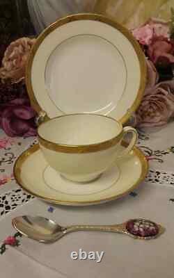 Minton H. 2809 Cups, Saucers, Side Plates. Cream/ White And Gold Romaneaque Teaset