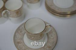 Minton off white & gold 6 x espresso cups and saucers MINT condition hardy used