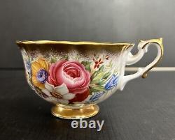 Pair Royal Albert England Gold Crest Series Tea cup & Saucer Sets