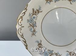 Paragon Classic 21Pc Tea Set. Beautiful Cream, Blue & Gold Pattern & Detail. VGC