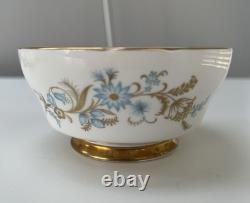Paragon Classic 21Pc Tea Set. Beautiful Cream, Blue & Gold Pattern & Detail. VGC