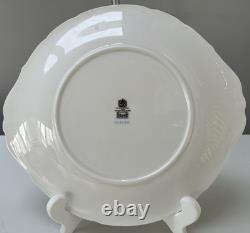 Paragon Classic 21Pc Tea Set. Beautiful Cream, Blue & Gold Pattern & Detail. VGC