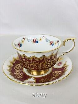 Paragon Fine Bone China Set Of 4 Tea Cups & 3 Saucers Gold Gilt Floral Design