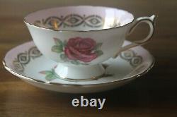 Paragon Large Red Cabbage Johnson Rose Pink Gold Trim Teacup Tea cup Saucer