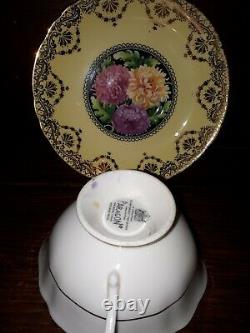 Paragon Majesty England Mums Bottom Gold Cup Saucer Teacup