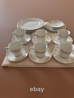 Porcelain Floral Twelve-Piece Dinner Set Cups Saucers Plates Bowls White Gold