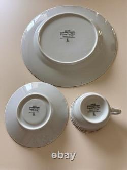 Porcelain Floral Twelve-Piece Dinner Set Cups Saucers Plates Bowls White Gold