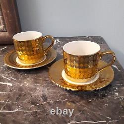 RARE Set Of 2 Cups And Saucers 10 Strawberry Hill Cairo Gold Diamond Pattern