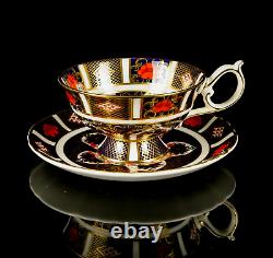 ROYAL CROWN DERBY COFFEE POT, GINGER JAR, 6x BOWLS, 5x MUGS, 4x CUPS & SAUCERS